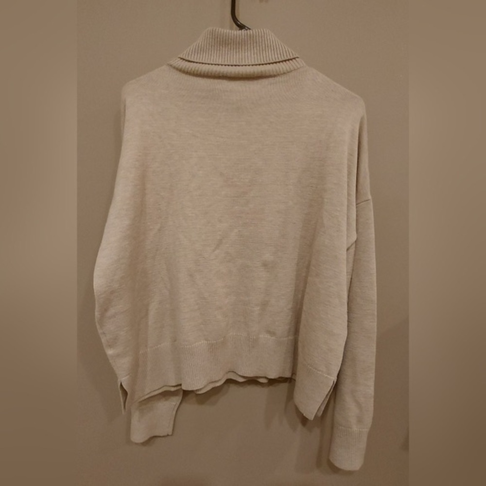 Sparkly Turtleneck Sweater with Cable Knit Design - Picture 2 of 8